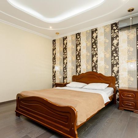 3Bd-2Bth Apartment In Tbilisi City Center Exterior photo