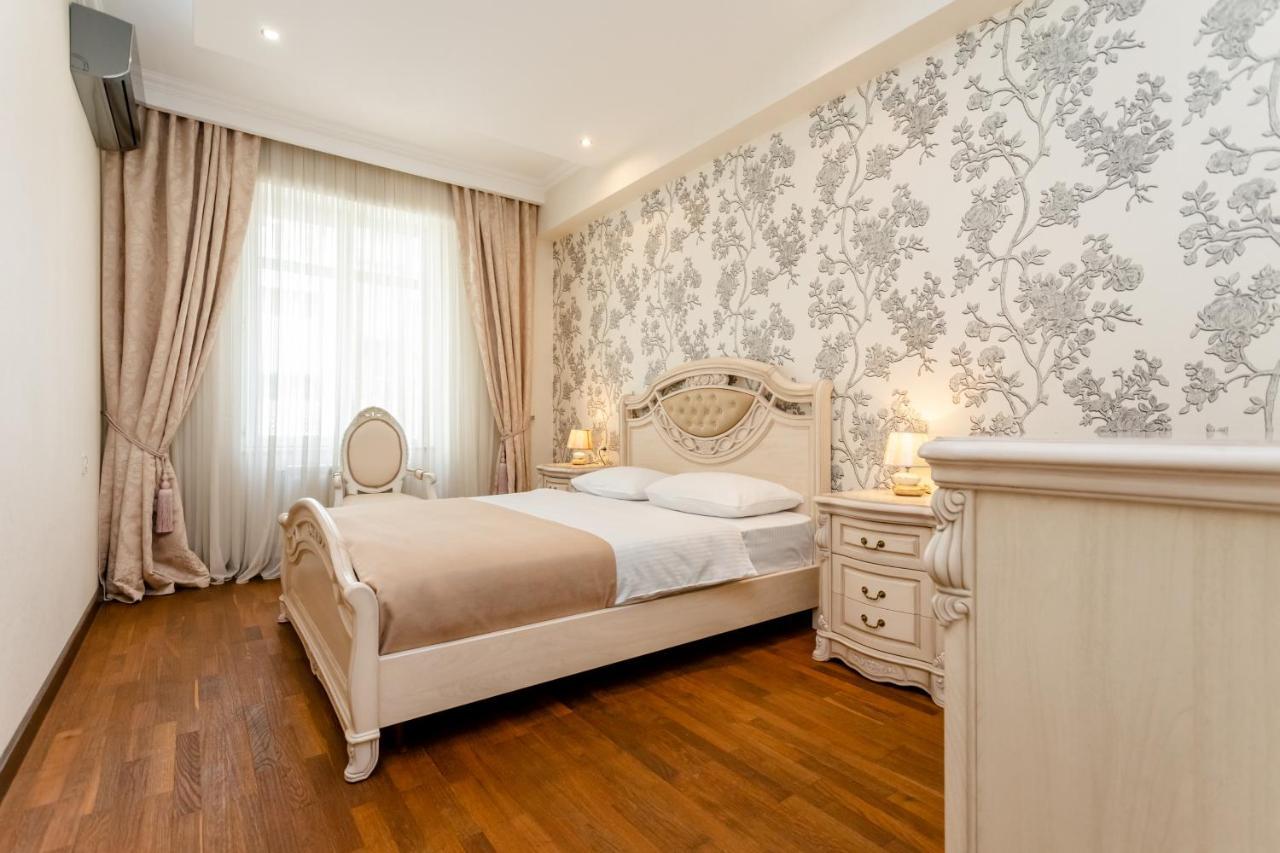 3Bd-2Bth Apartment In Tbilisi City Center Exterior photo