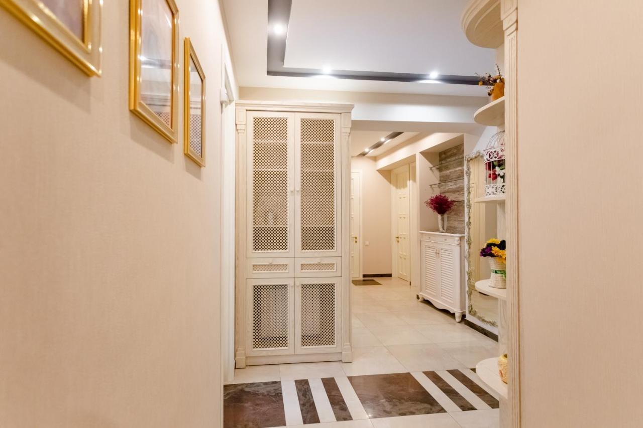 3Bd-2Bth Apartment In Tbilisi City Center Exterior photo