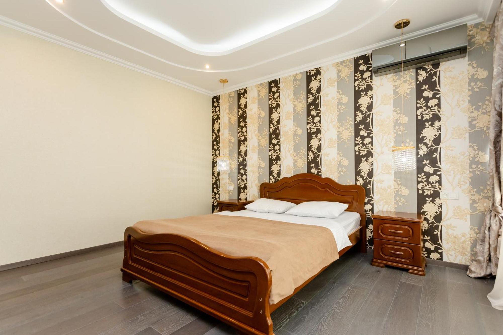 3Bd-2Bth Apartment In Tbilisi City Center Exterior photo